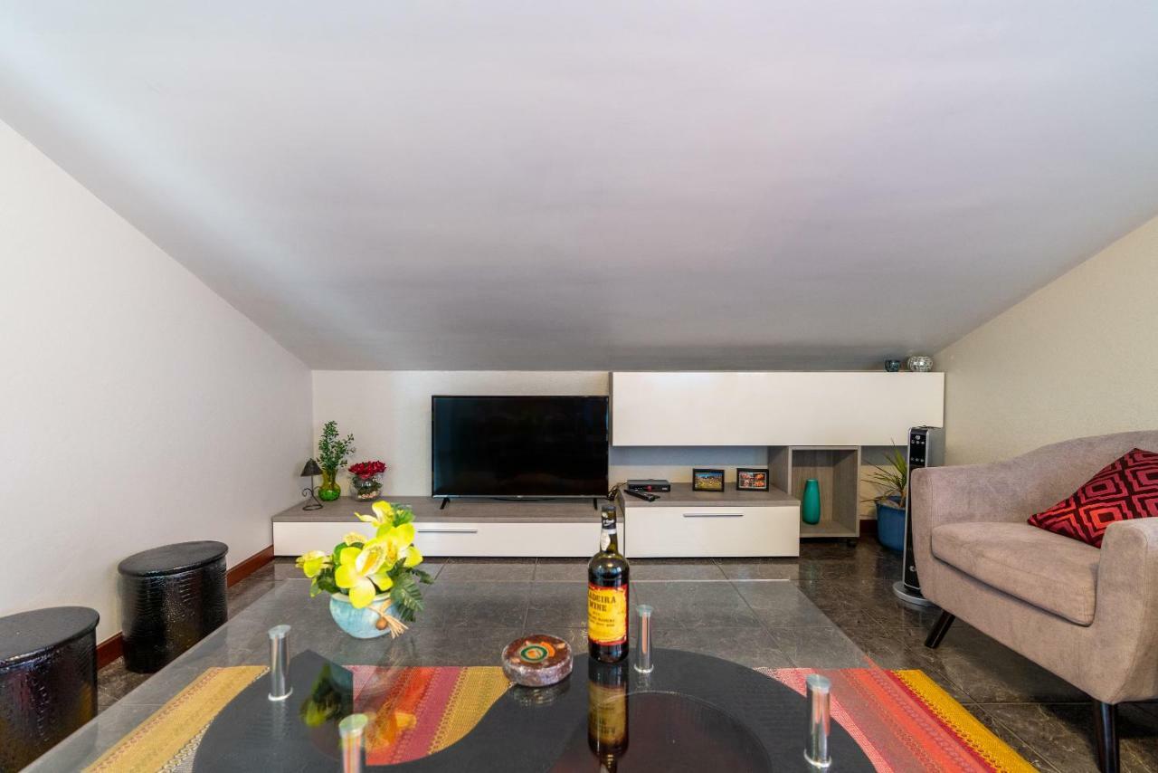 Casa Por Do Sol Apartment ปอนตา ดู โซล ภายนอก รูปภาพ